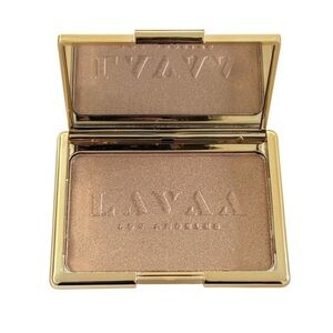 NWT Lavaa GRAND GLOW‎ ILLUMINATOR HIGHLIGHTER